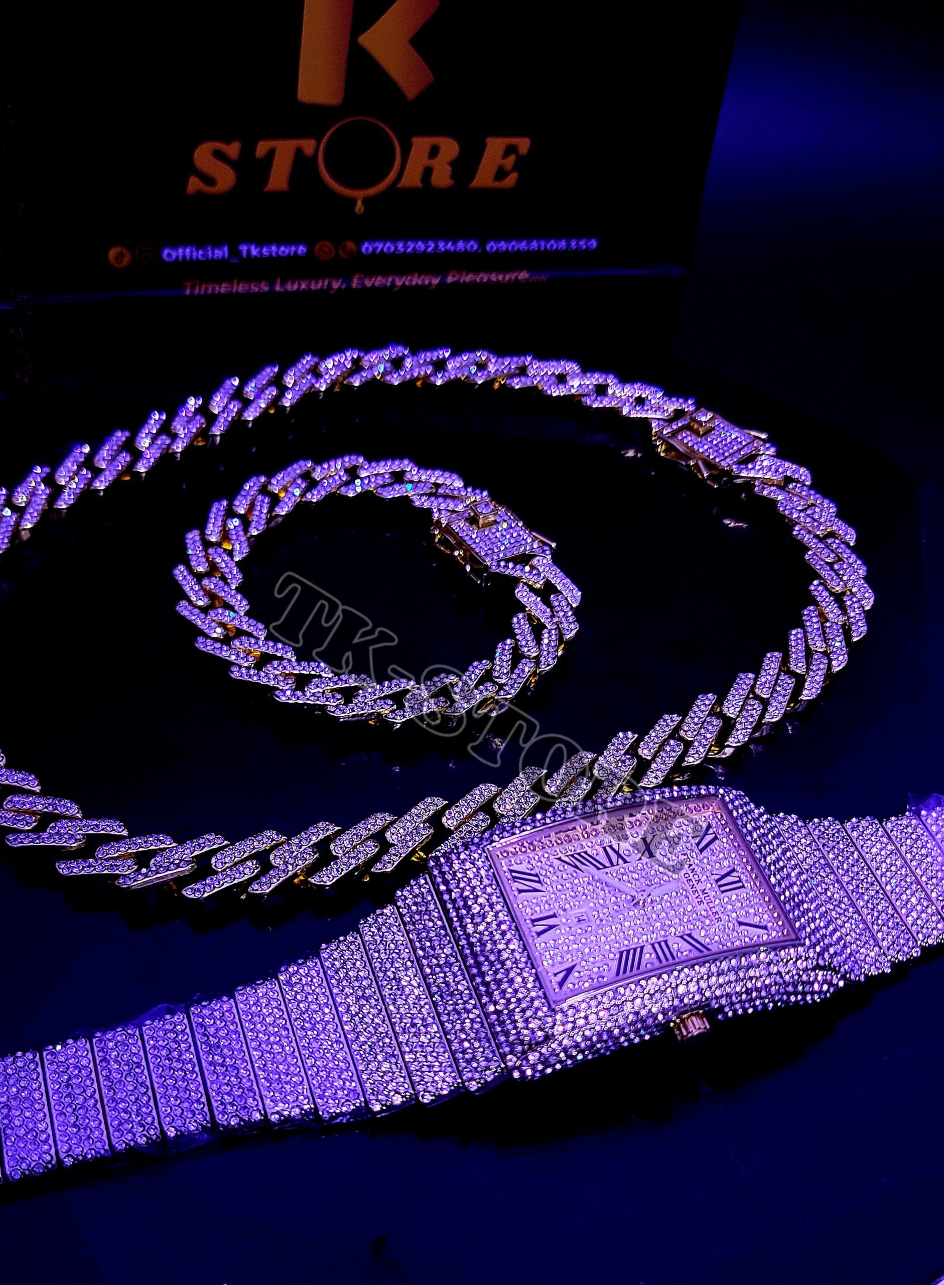 Floz's Closet Luxury Iced Watch